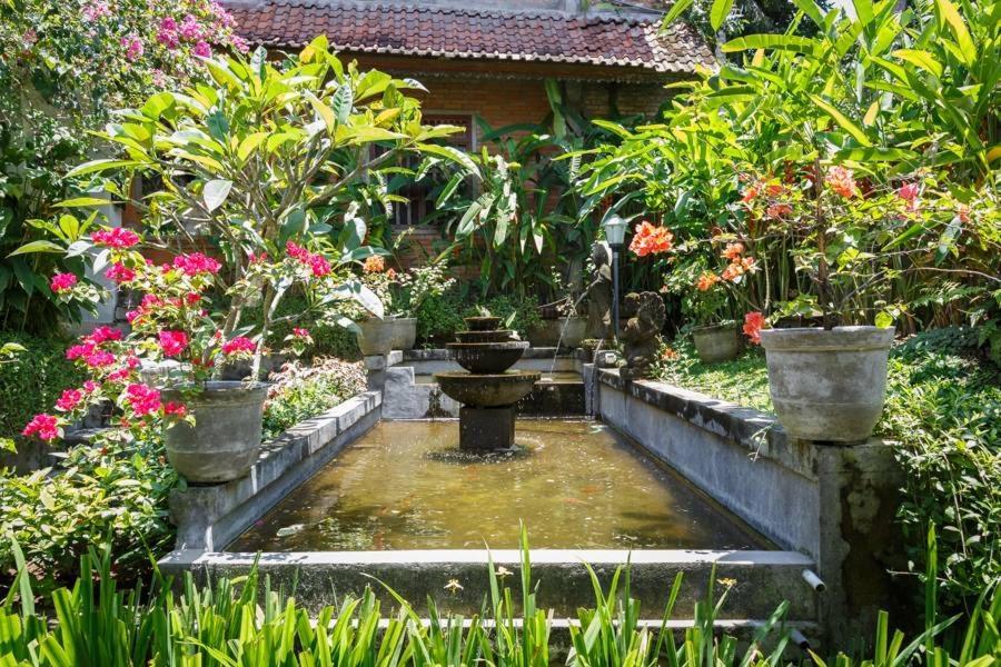 Hotel White House Ubud Exterior foto